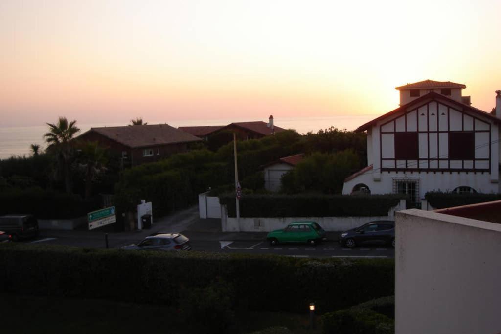 Vue Sur Mer Et Plage De Marbella ビアリッツ エクステリア 写真