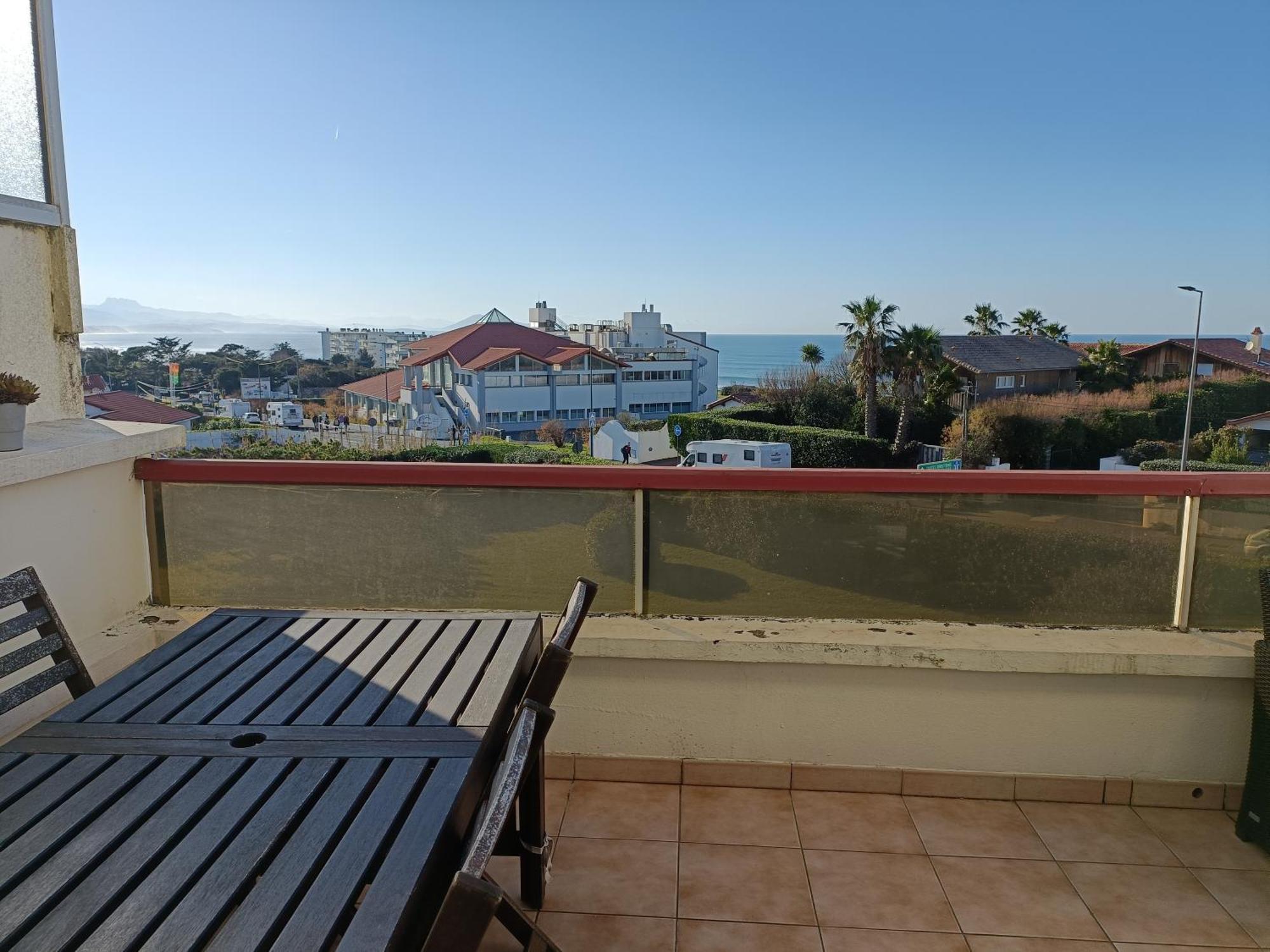 Vue Sur Mer Et Plage De Marbella ビアリッツ エクステリア 写真